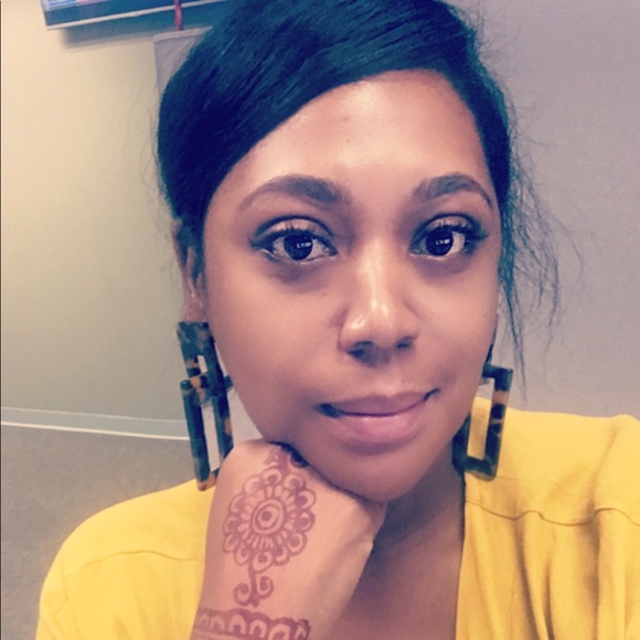 Meet your Posher, Bianca💋 - Picture 3 of 4